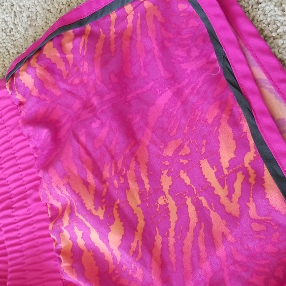 Fast drying shorts - Picture 2 of 4